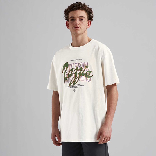 🏀 Get the Mister Tee Razzia Oversize T-Shirt in sand/white | KICKZ