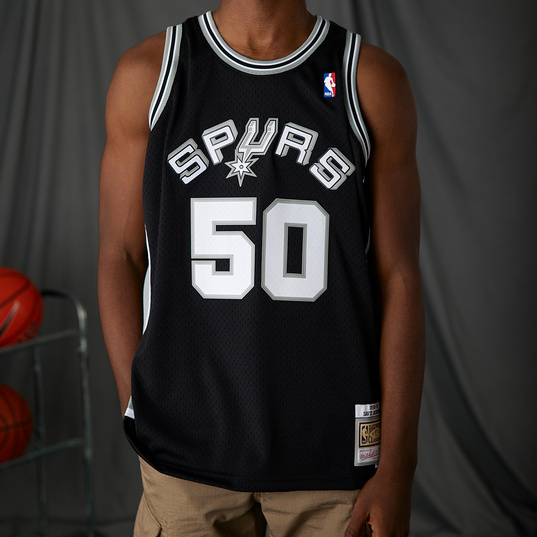 spurs jersey outfit