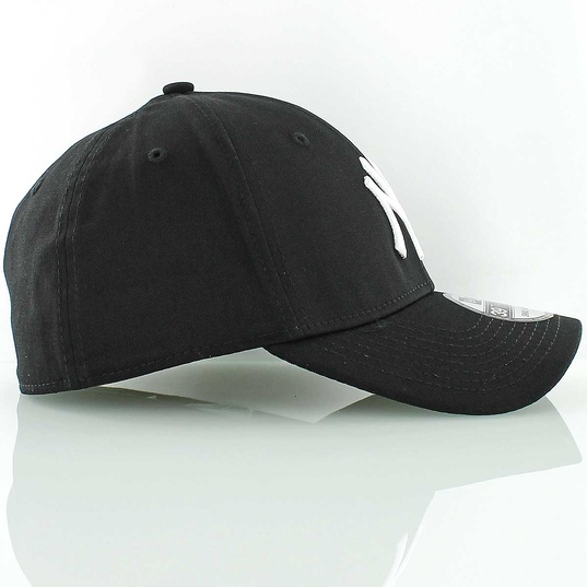 🧢 Get the New York Yankees 39THIRTY LEAGUE BASIC Cap, C Logo Patch Bucket  Hat