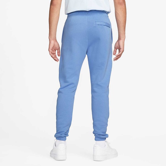 🏀 Get the Nike NSW CLUB FLEECE PANTS in light blue