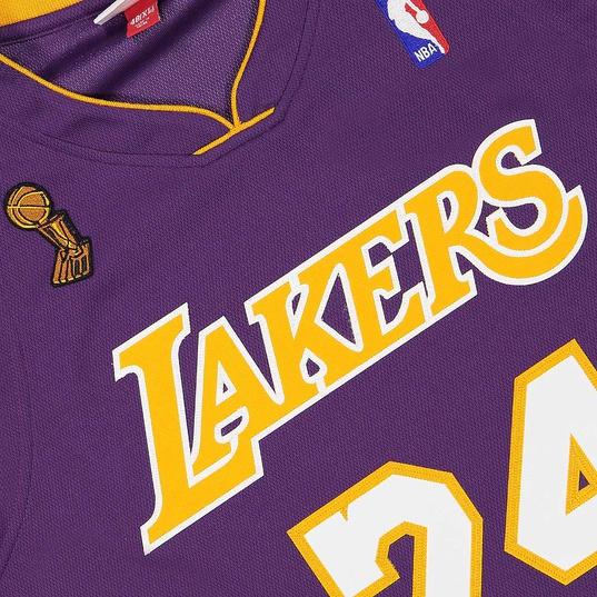 Jersey Mitchell & Ness Los Angeles Lakers #24 Kobe Bryant purple Authentic  Jersey