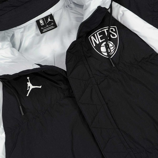 NBA BROOKLYN NETS COURTSIDE PUFFER JACKET  large image number 4