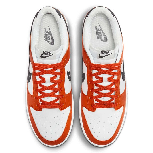 Buy DUNK LOW for EUR 119.90 on KICKZ.com!