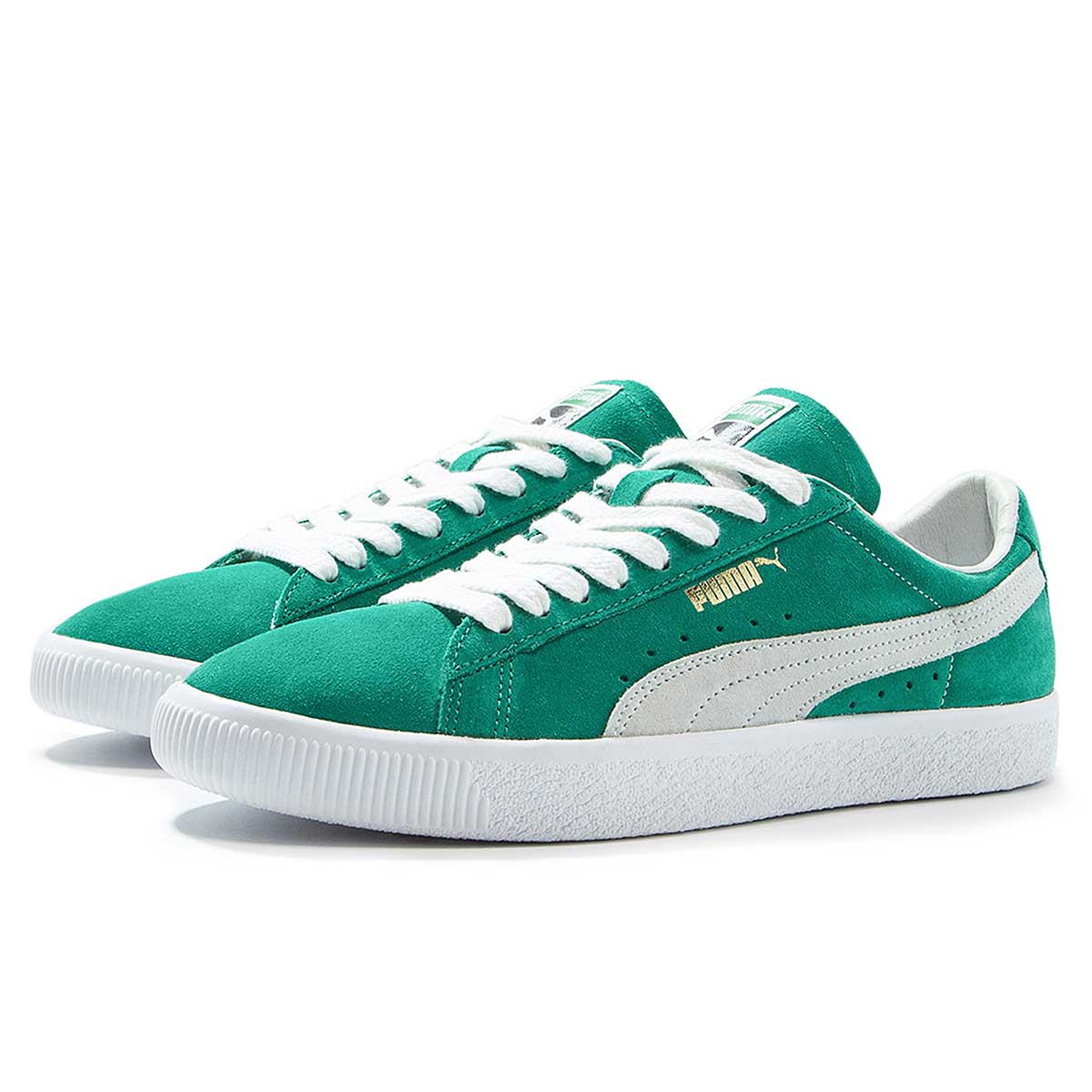 Кроссовки пума зеленые. Puma Suede Green. Puma Sneakers Green. Puma Suede зеленые. Кроссовки Пума бело зеленые.