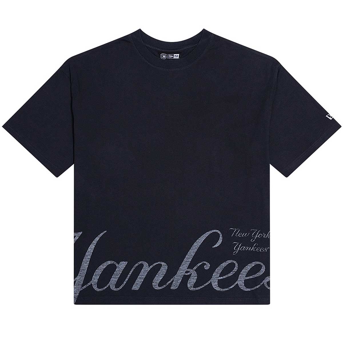 Image of New Era MLB New York Yankees Oversized T-shirt, Schwarz