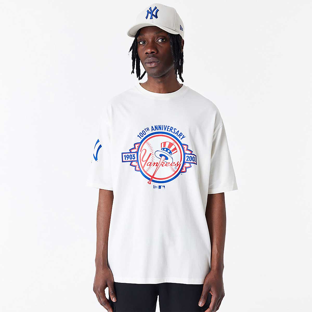 Image of New Era MLB New York Yankees Anniversary Oversized T-shirt, White